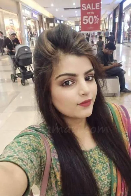 Simar, 25, desi girl in KR Puram, Bangalore - photo 1