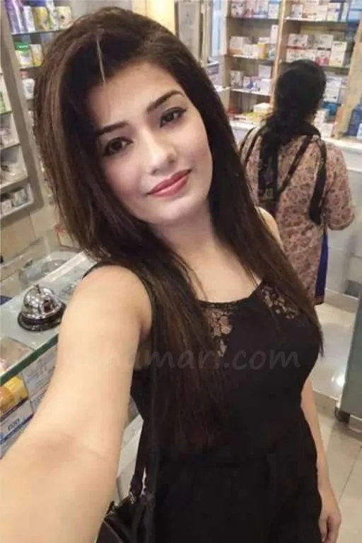 Meghna, 29, housewife in Rajaji Nagar, Bangalore - photo 4