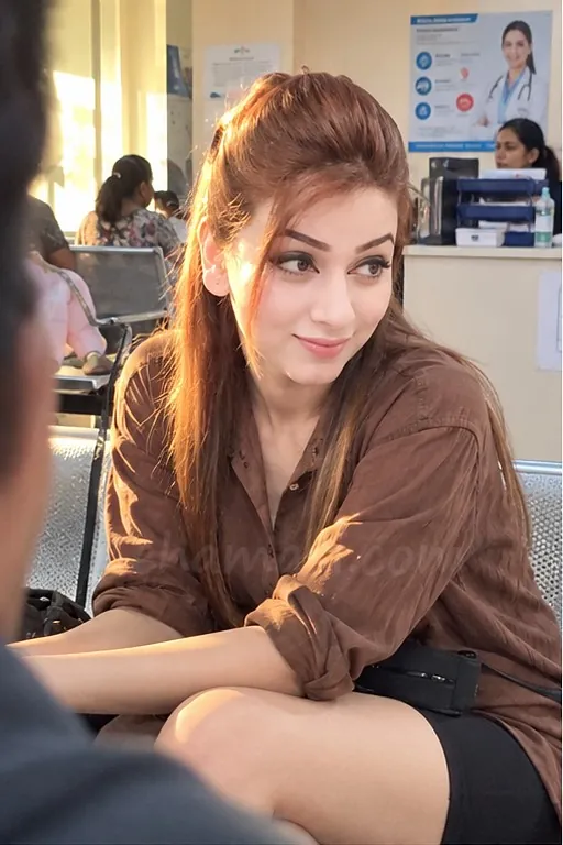 Esha, 22, girlfriend date in Indiranagar, Bangalore - photo 1