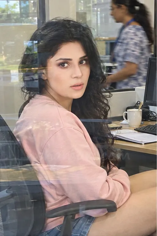 Meera, 23, air hostess in KR Puram, Bangalore - photo 1