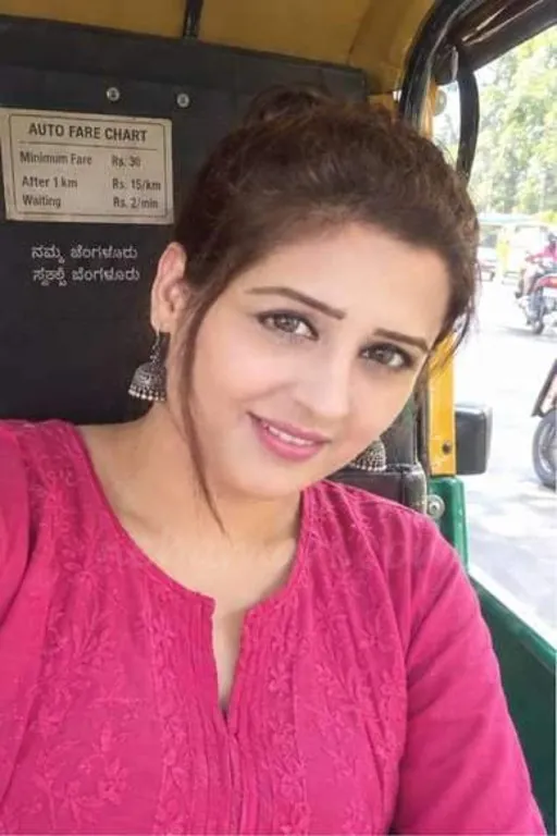 Raina, 28, housewife in Majestic, Bangalore - photo 1
