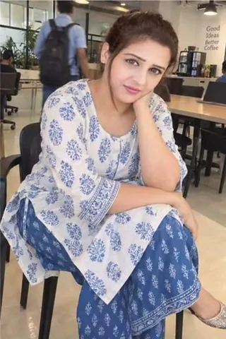 Raina, 28, housewife in Majestic, Bangalore - photo 4