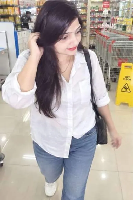 Gita, 24, desi girl in Jayanagar, Bangalore - photo 3