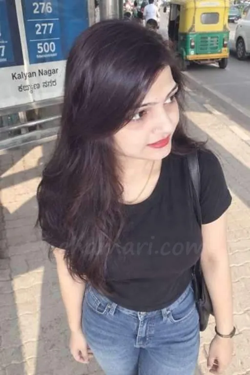 Gita, 24, desi girl in Jayanagar, Bangalore - photo 2